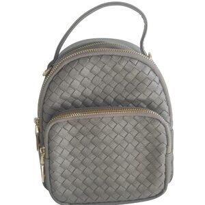 Elegant Mini Beige Woven Bag